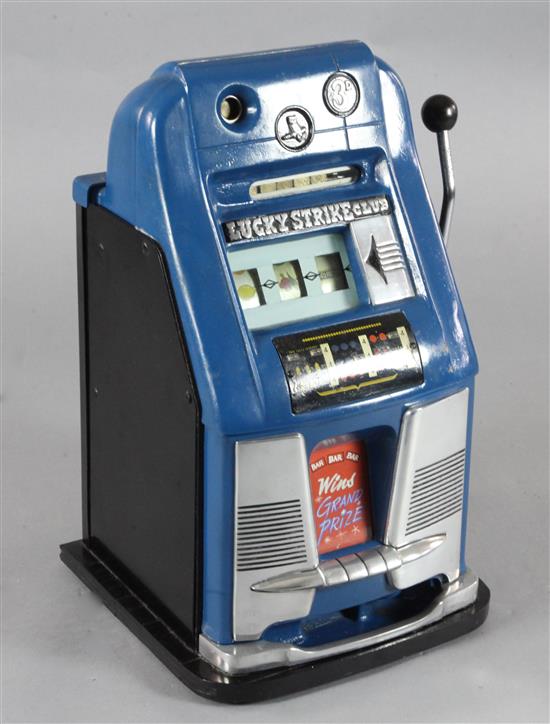 A Mills Hightop slot machine Lucky Strike Club, height 26in.